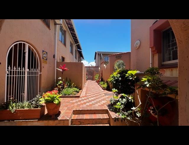 3 BEDROOM DUPLEX RENTED IN MUSGRAVE